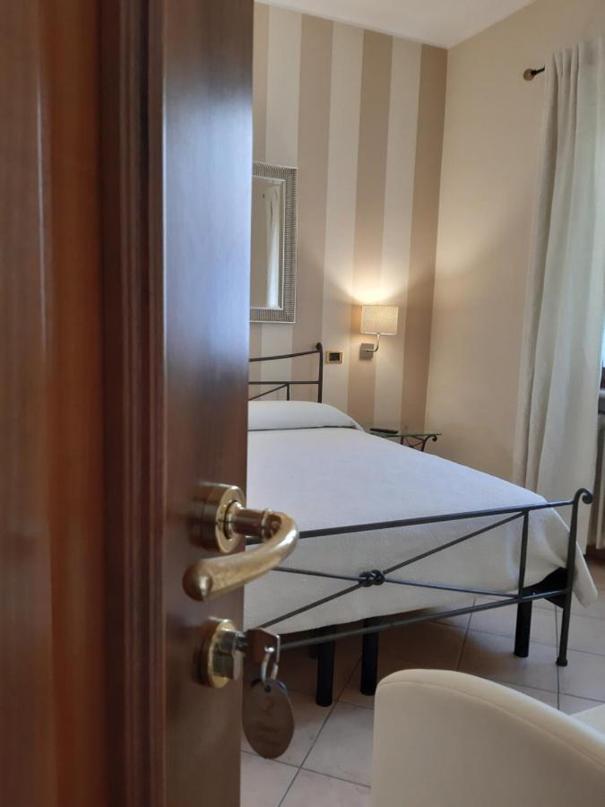 Sweet House Only Rooms Peschiera del Garda Ngoại thất bức ảnh