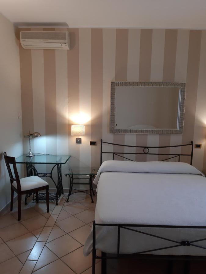 Sweet House Only Rooms Peschiera del Garda Ngoại thất bức ảnh